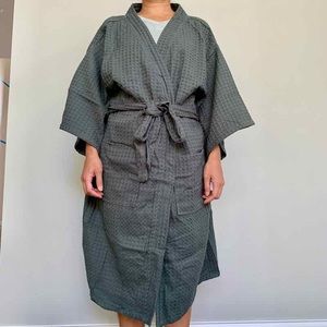 Bathed Waffle Knit Gray Robe